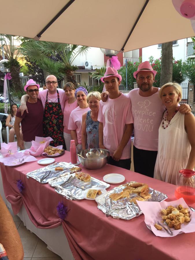 ריצ'יונה Hotel Monti מראה חיצוני תמונה