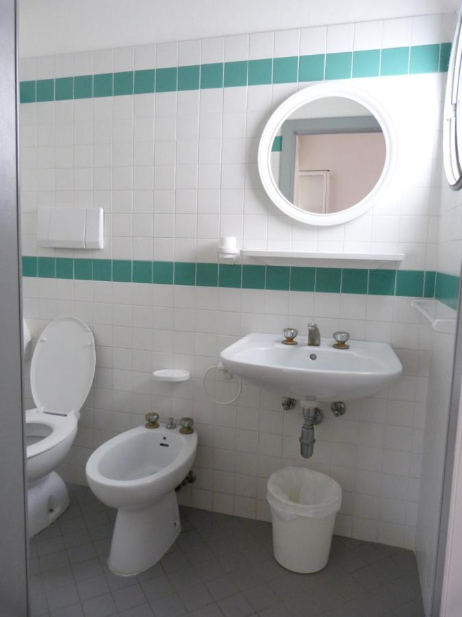 ריצ'יונה Hotel Monti מראה חיצוני תמונה